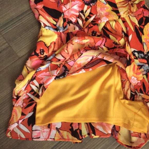 Giani Bini Romper - Picture 3 of 3